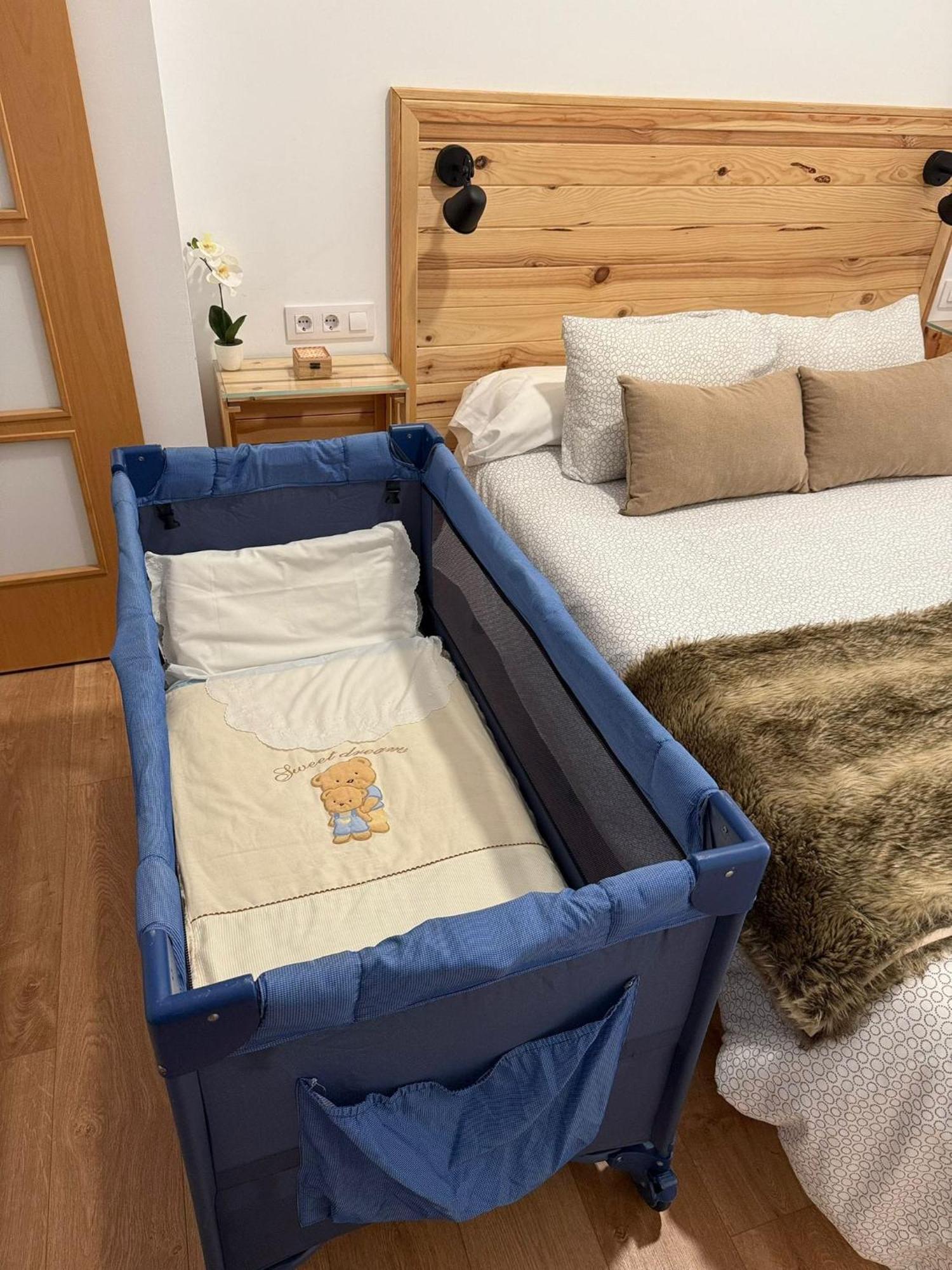 Apartamento Turistico Leo Baena Zewnętrze zdjęcie